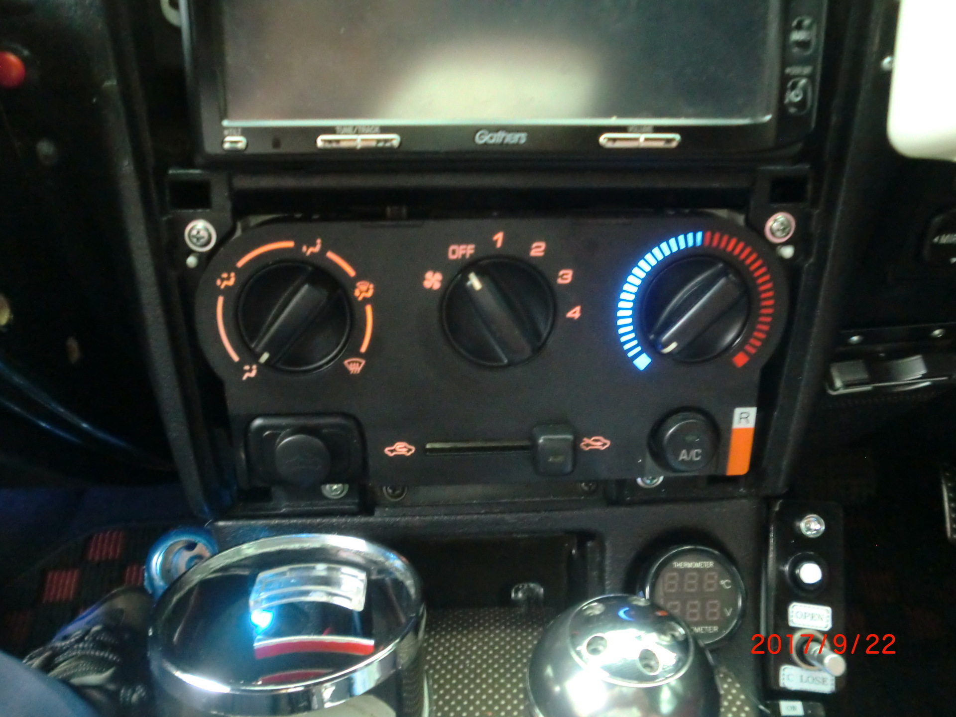 ダイハツコペン エアコンパネルの電球交換: COPEN コペン愛用者
